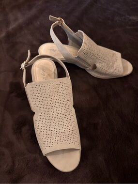 Easy Street Women's Taupe Perforated Slingback Sandals